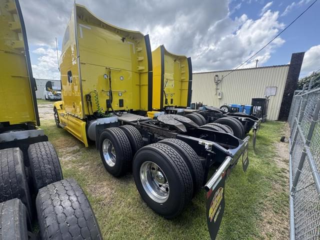 Image of Peterbilt 579 equipment image 3