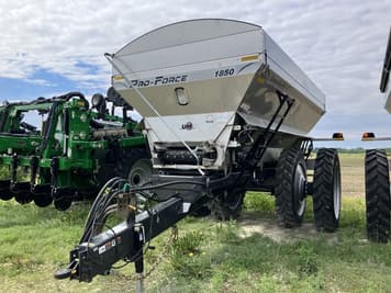 Main image Unverferth Pro Force 1850