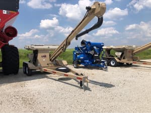 2023 Unverferth Seed Pro 210 Image