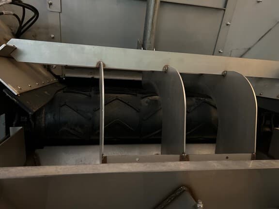 Image of Unverferth Pro Force 2250 equipment image 4