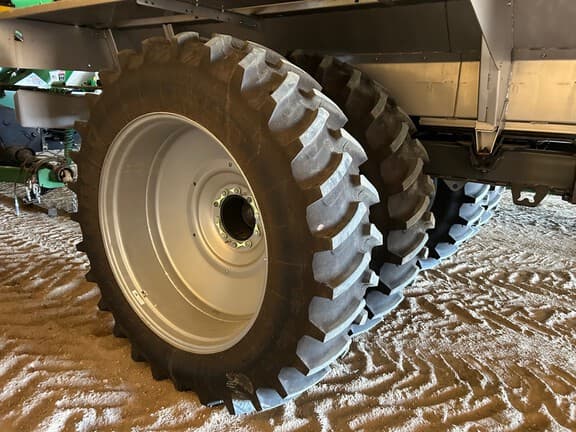 Image of Unverferth Pro Force 2250 equipment image 2