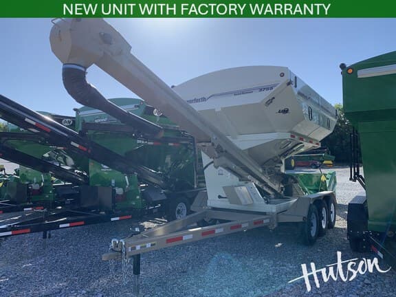 Image of Unverferth Seed Runner 3755 Primary image