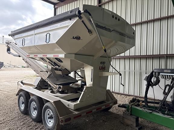 Image of Unverferth Seed Runner 3755XL equipment image 3