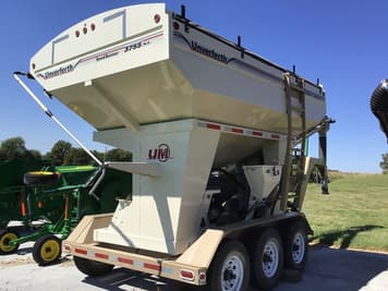 Main image Unverferth Seed Runner 3755XL