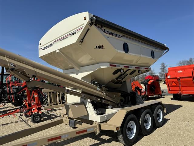 Image of Unverferth Seed Runner 3755XL equipment image 1