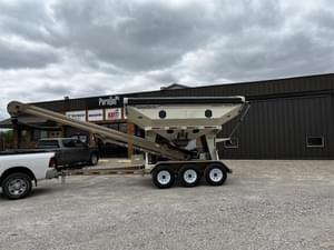 2023 UNVERFERTH 3755XL Image