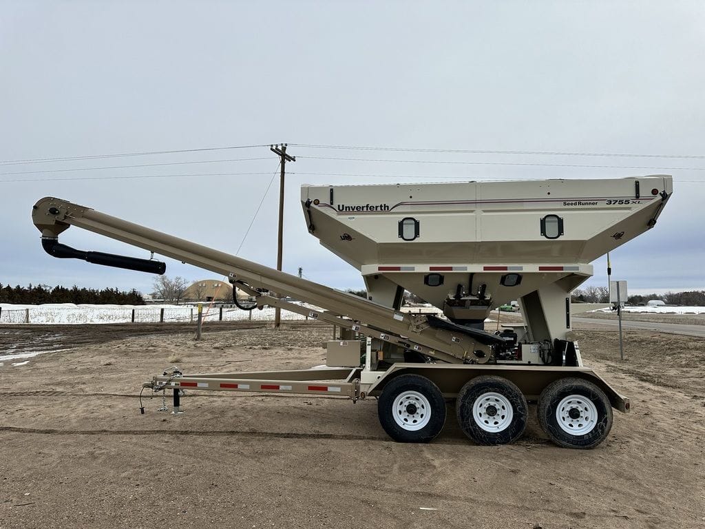 Main image Unverferth Seed Runner 3755XL