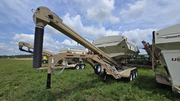 Main image Unverferth Seed Runner 3755XL