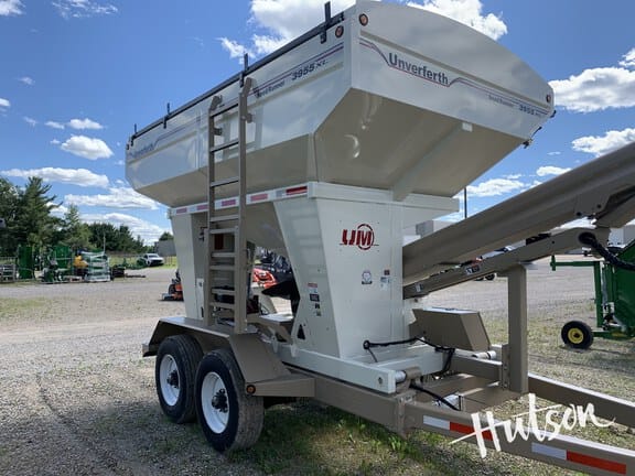 2023 Unverferth 3955XL Equipment Image0