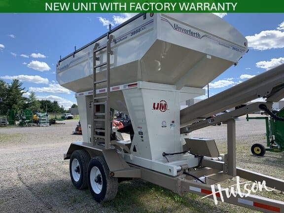 2023 Unverferth 3955XL Equipment Image0