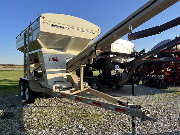 2023 Unverferth 3955XL Equipment Image0