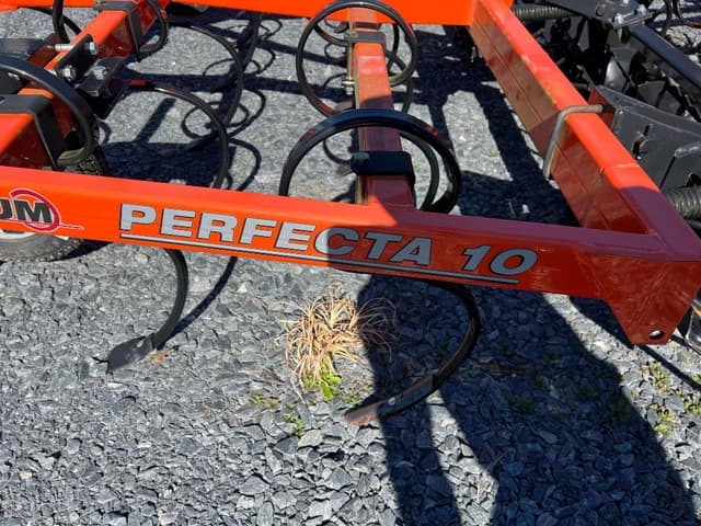 Image of Unverferth Perfecta 10 equipment image 1