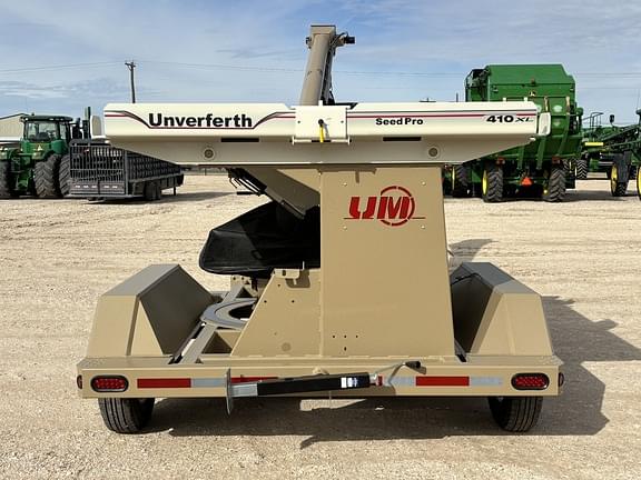 Image of Unverferth Seed Pro 410 equipment image 3