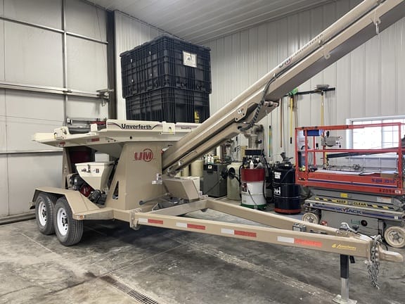 2023 Unverferth 410XL Equipment Image0