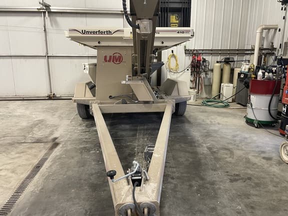 Image of Unverferth 410XL equipment image 3