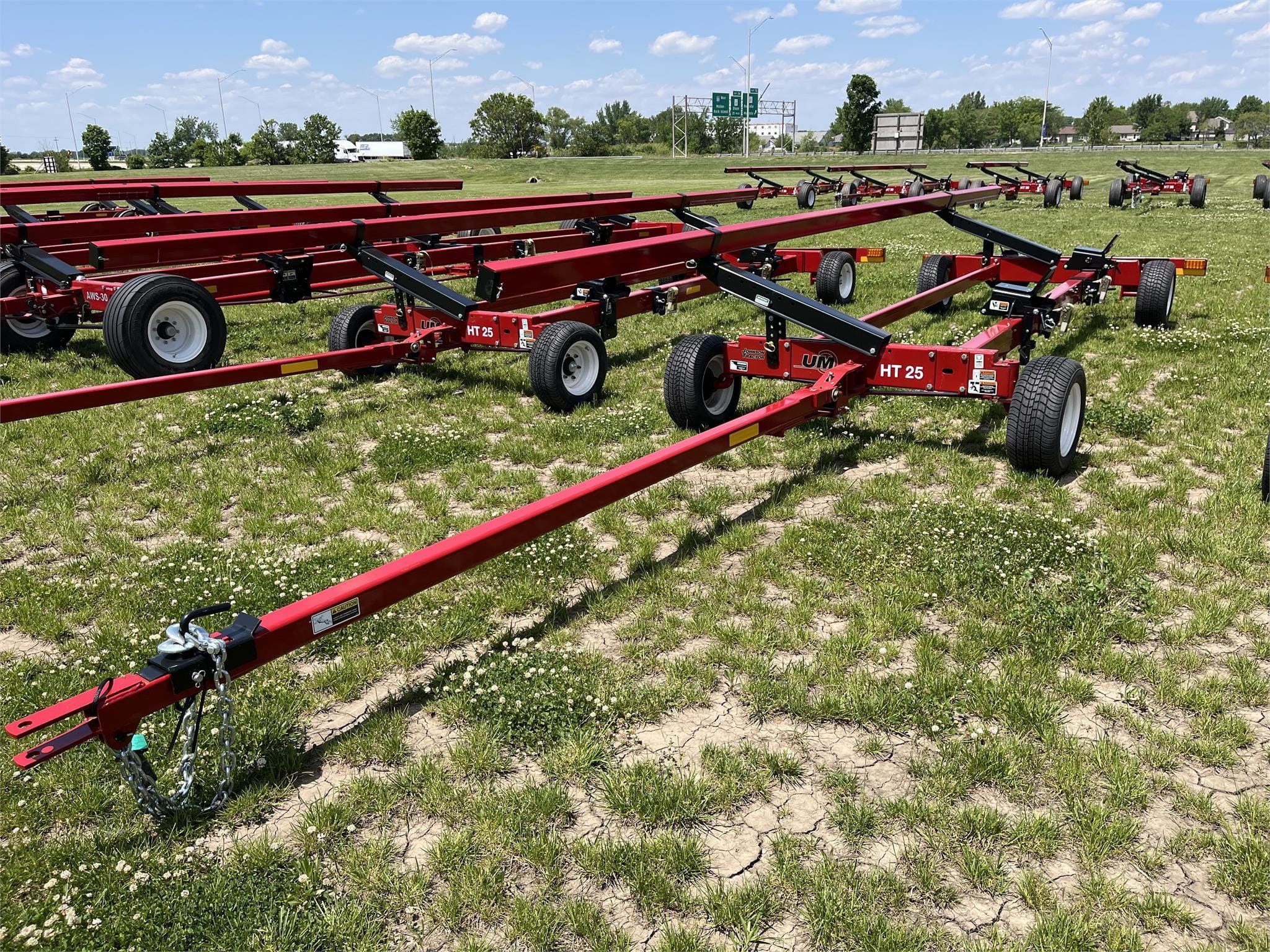 2023 Unverferth HT25 Equipment Image0