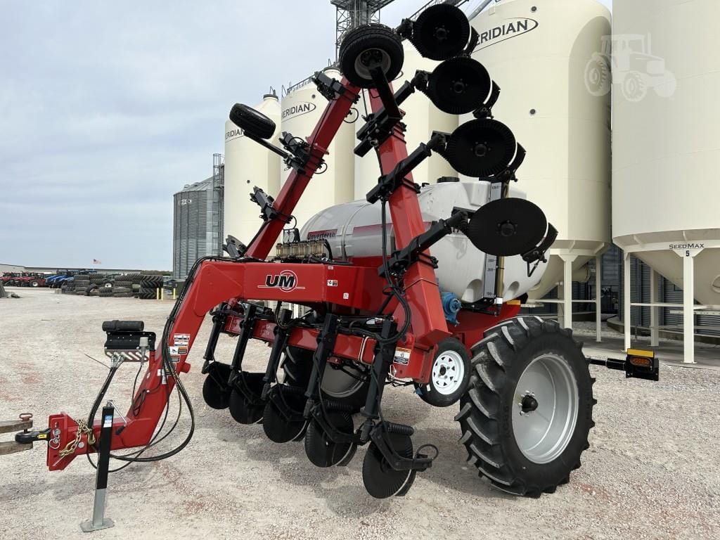 2023 Unverferth Nutrimax 1000 Equipment Image0