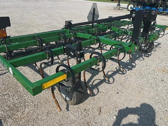 Image of Unverferth Perfecta equipment image 1