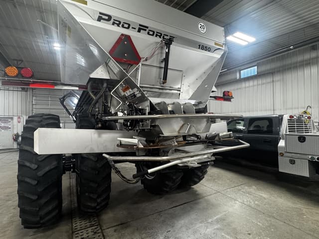 Image of Unverferth Pro Force 1850 equipment image 2
