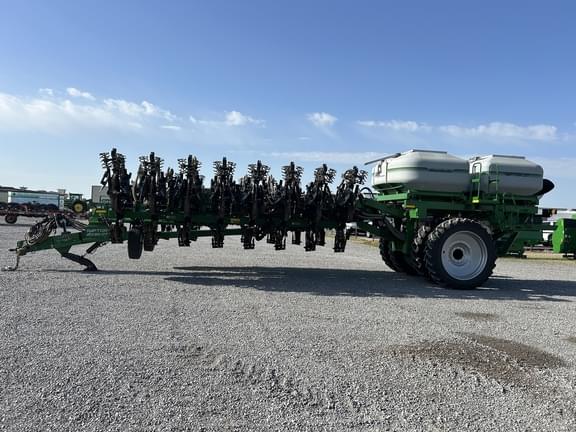 Image of Unverferth Raptor 2030DT equipment image 1