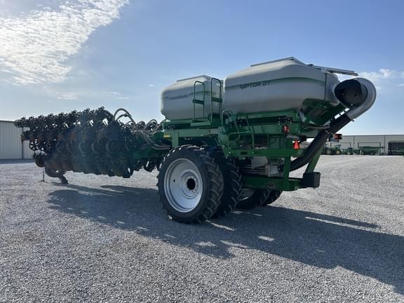 Image of Unverferth Raptor 2030DT equipment image 2