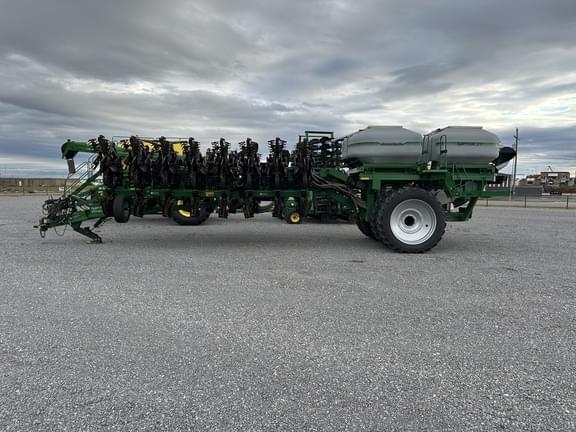 Image of Unverferth Raptor 2030DT equipment image 1