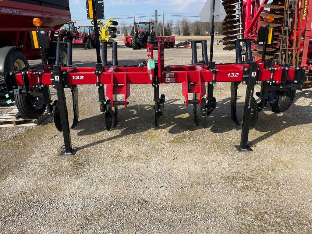 Image of Unverferth Zone-Builder 132 Image 0