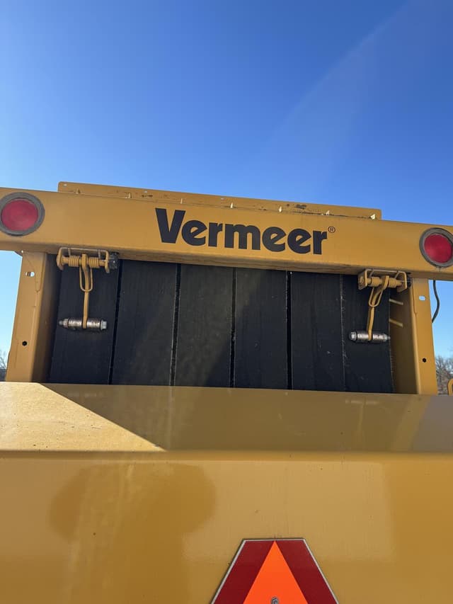 Image of Vermeer 604R Signature equipment image 4