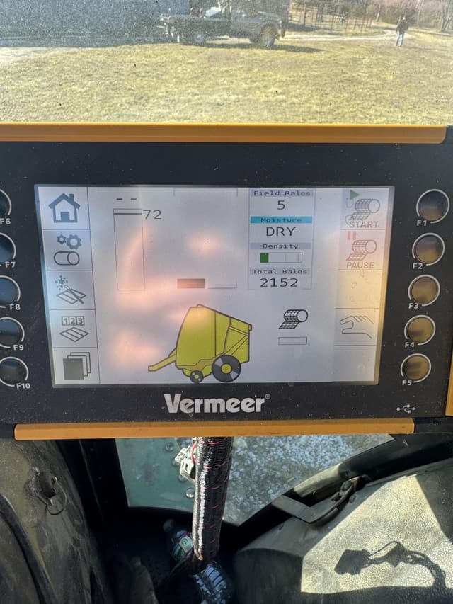 Image of Vermeer 604R Signature equipment image 2