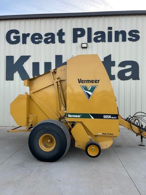 2023 Vermeer 605N Equipment Image0