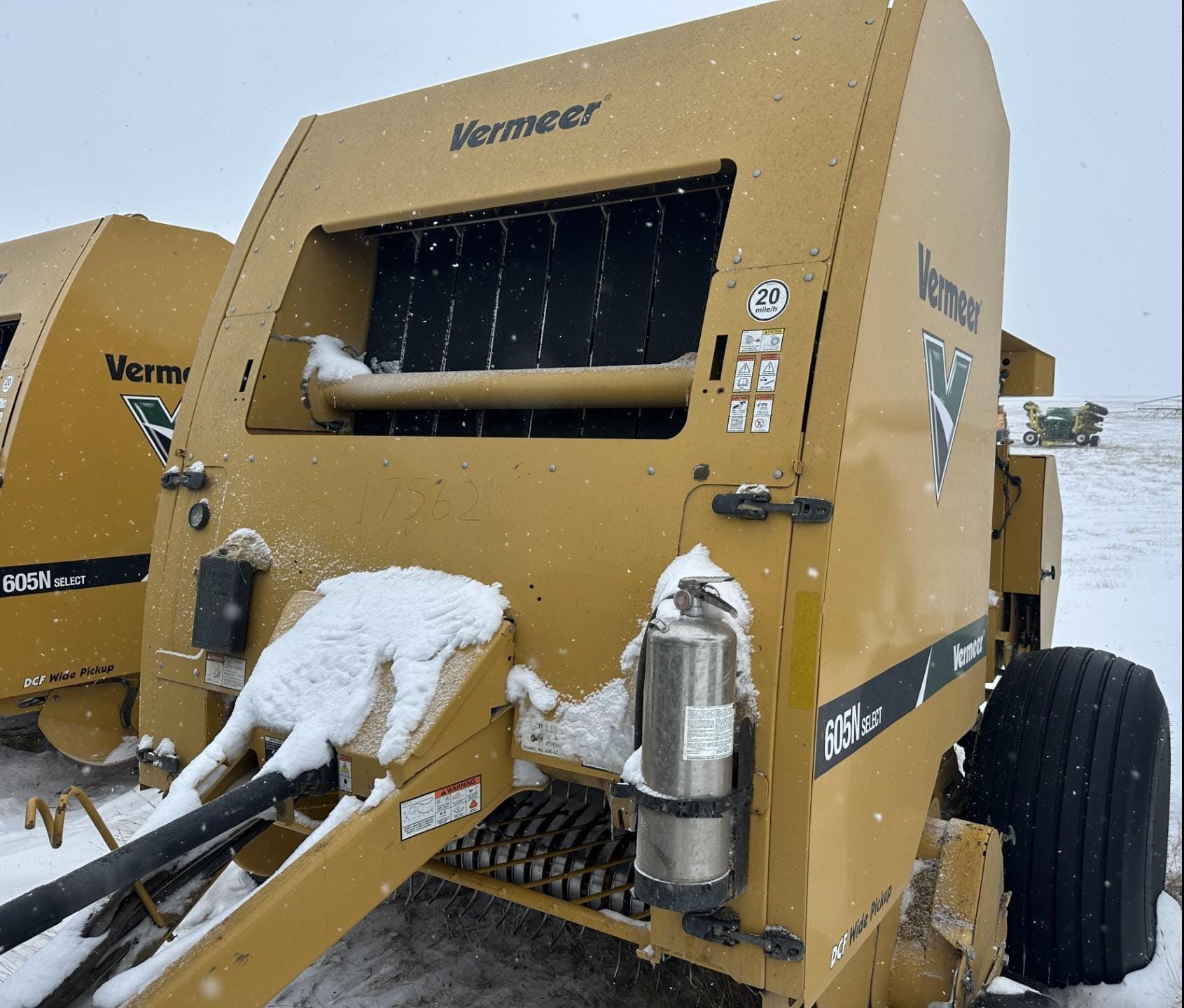 2023 Vermeer 605N Equipment Image0