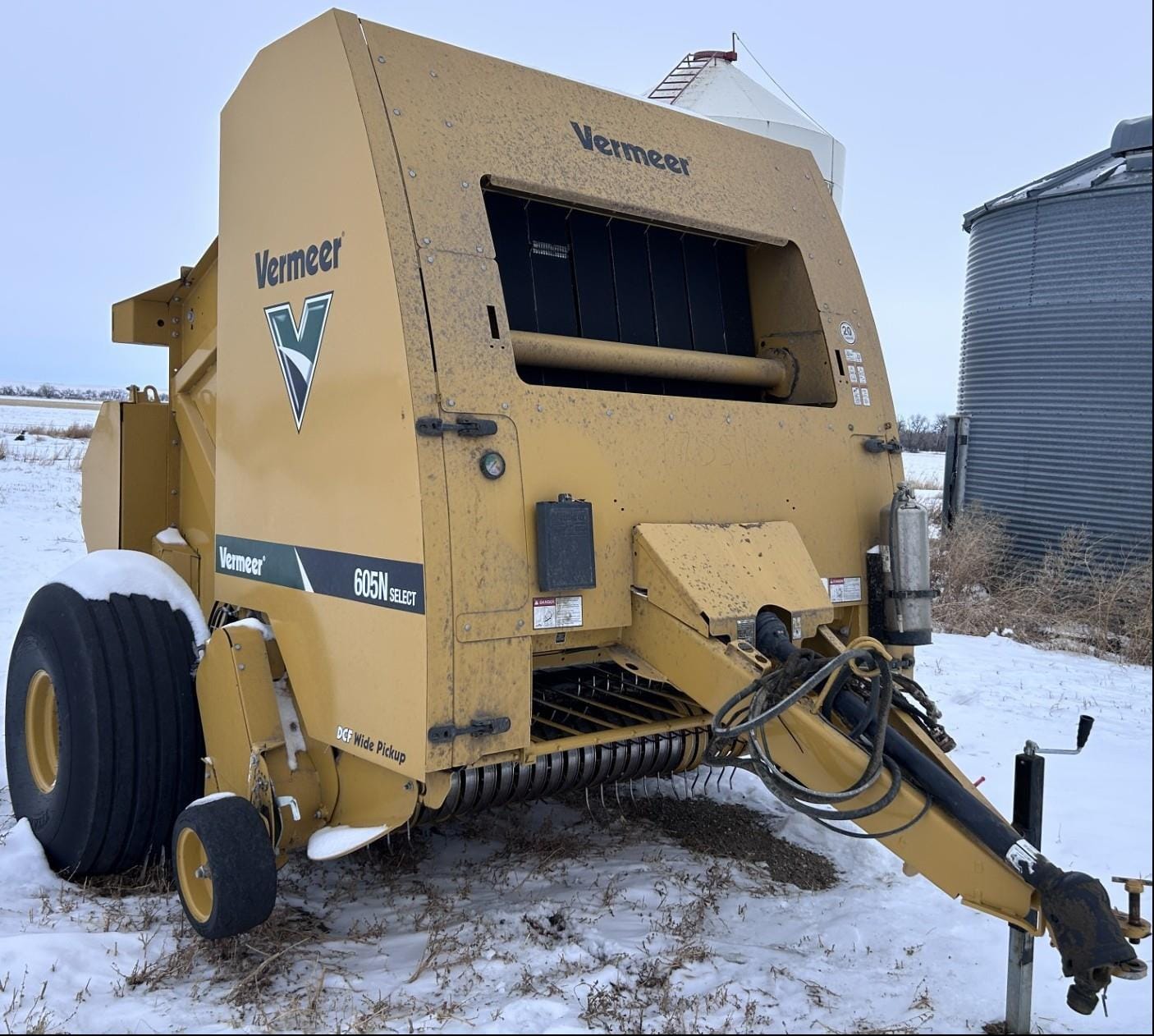 2023 Vermeer 605N Equipment Image0