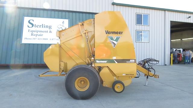 Image of Vermeer 605N Cornstalk Special Primary Image