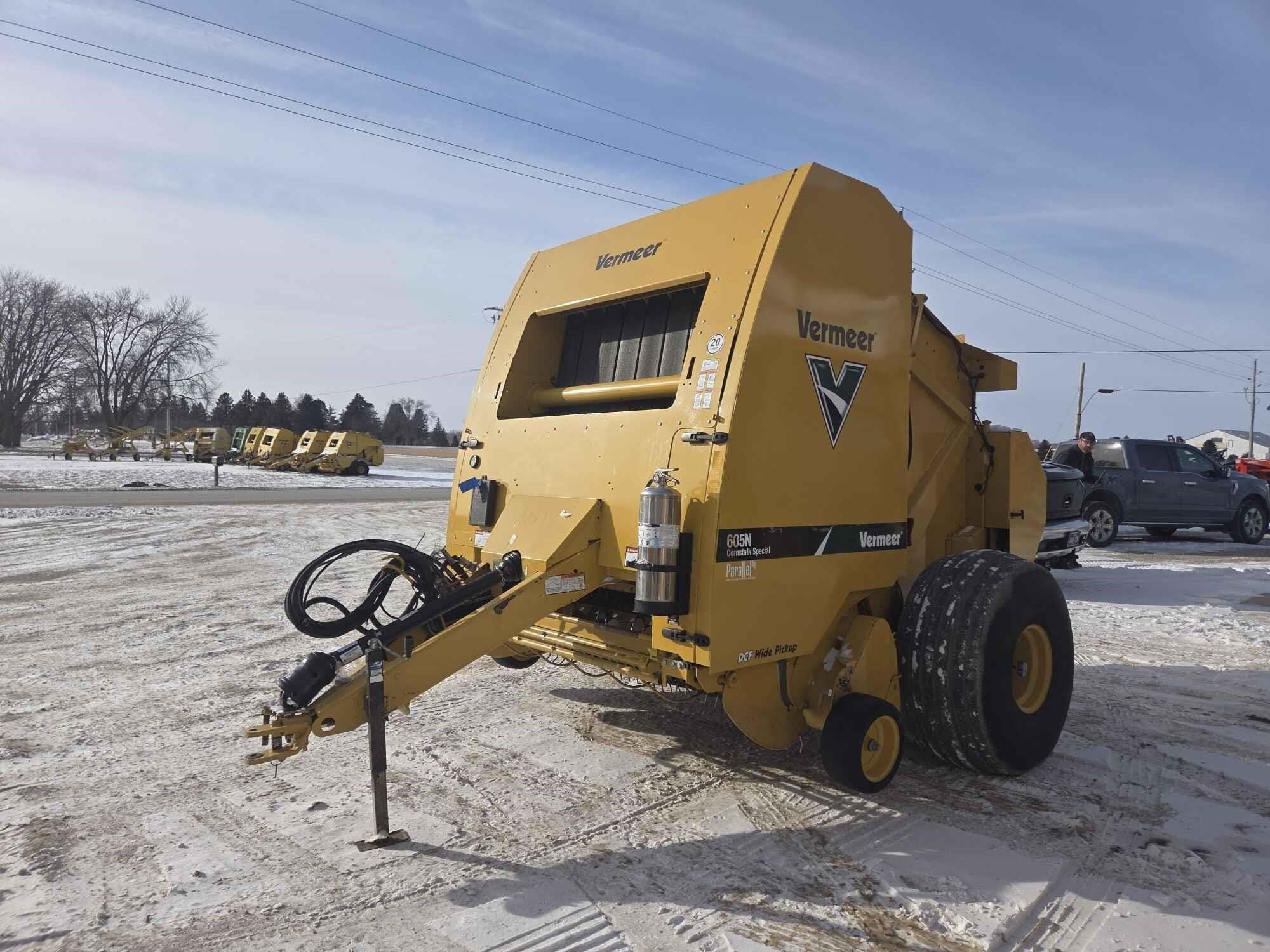 2023 Vermeer 605N Cornstalk Special Equipment Image0