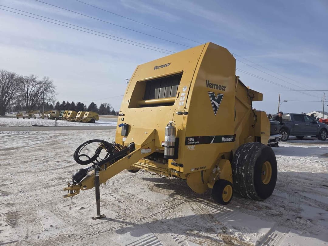 Image of Vermeer 605N Cornstalk Special Primary image