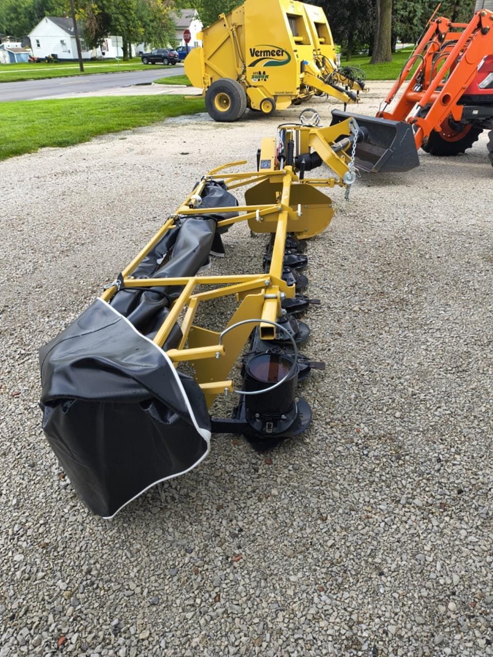 2023 Vermeer M7050 Equipment Image0