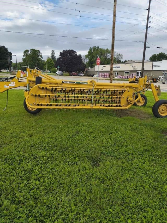 Image of Vermeer R2300 equipment image 3