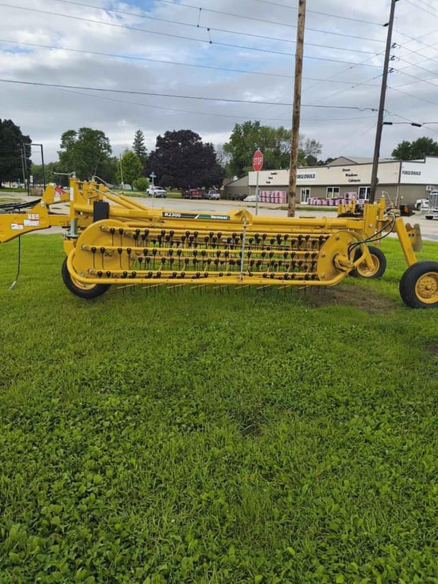 Image of Vermeer R2300 equipment image 3