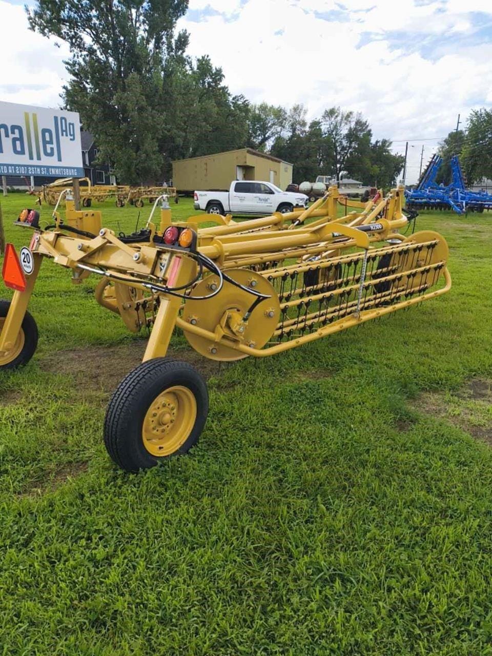 2023 Vermeer R2300 Equipment Image0