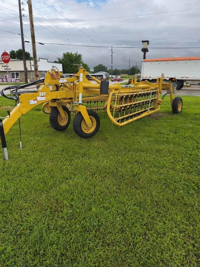 Image of Vermeer R2300 equipment image 4