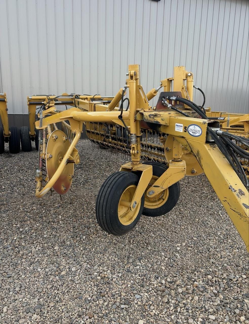 2023 Vermeer R2800 Equipment Image0