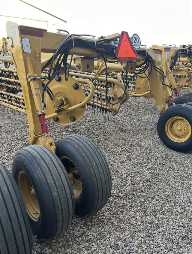 Image of Vermeer R2800 equipment image 2
