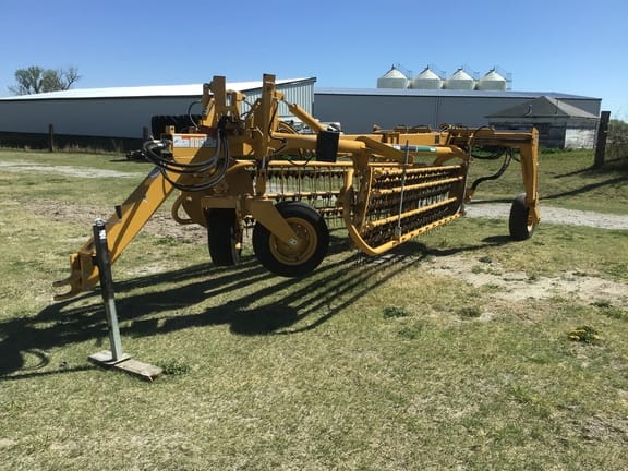 2023 Vermeer R2800 Equipment Image0