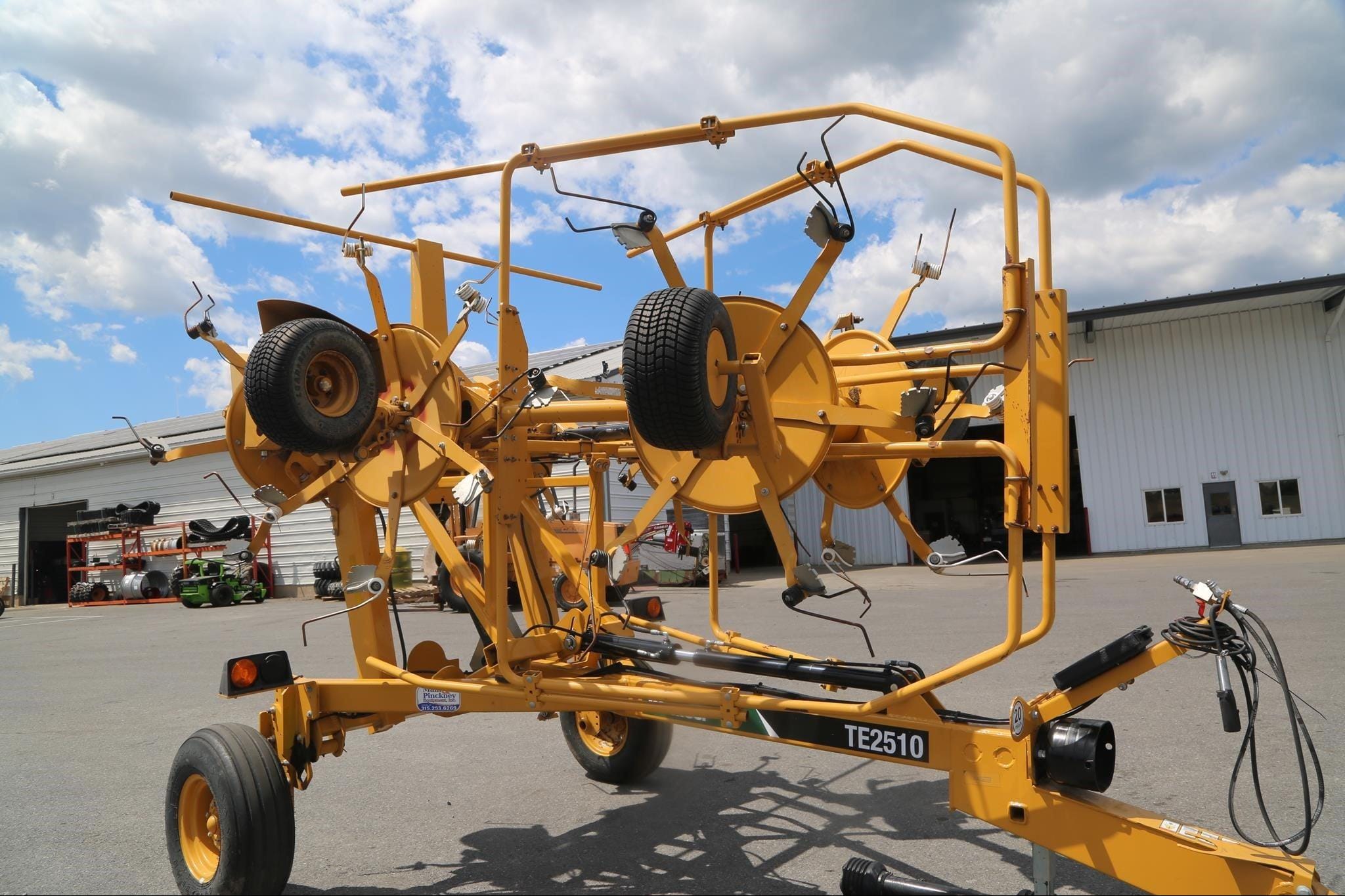 2023 Vermeer TE2510 Equipment Image0