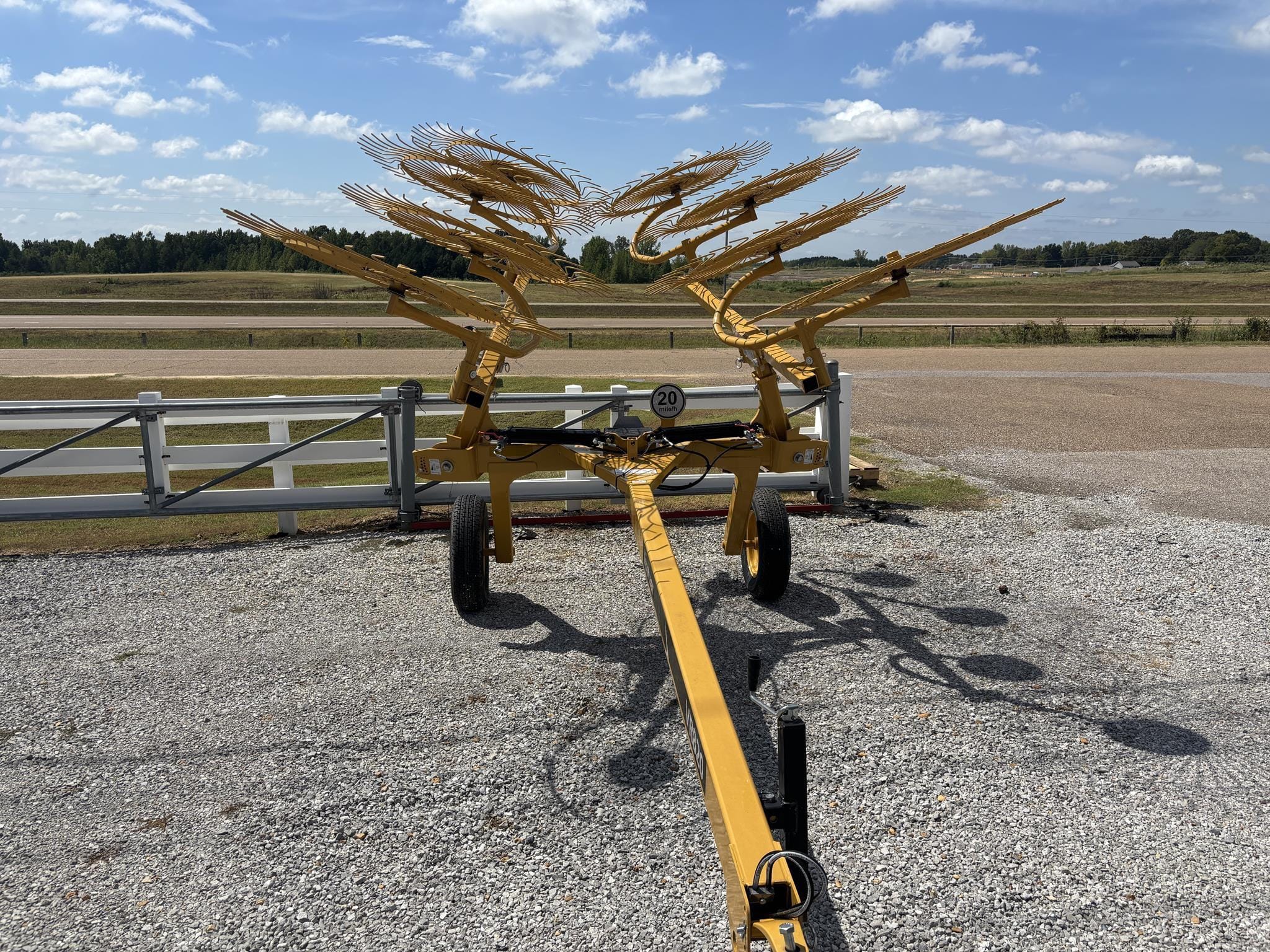 2023 Vermeer VR820 Equipment Image0