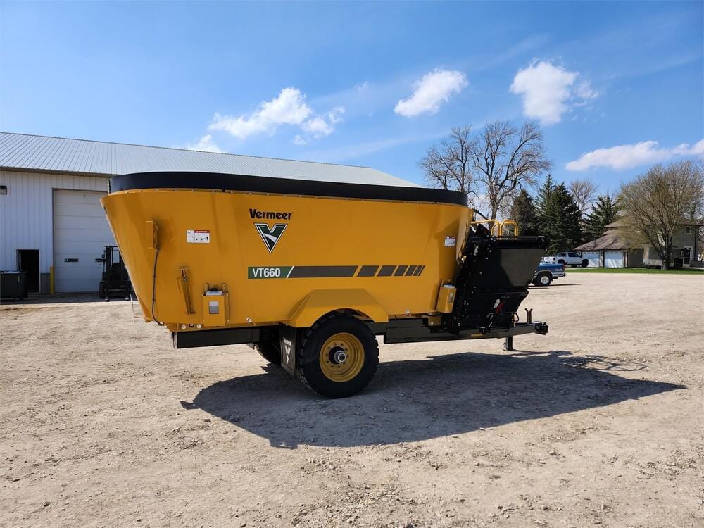 2023 Vermeer VT660 Equipment Image0