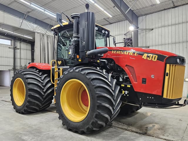 Image of Versatile 430 equipment image 1