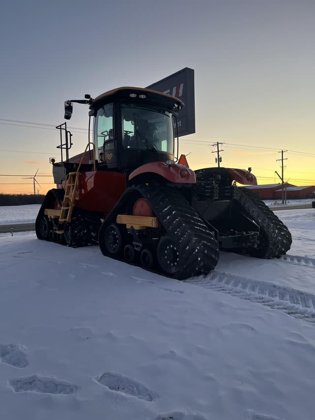 Image of Versatile 620DT equipment image 4