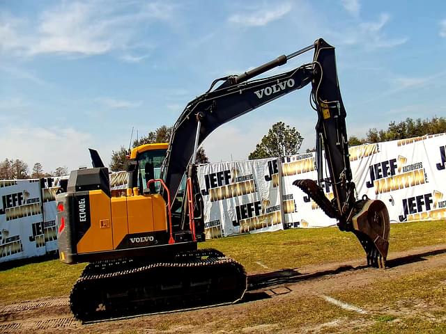 Image of Volvo EC140EL equipment image 3