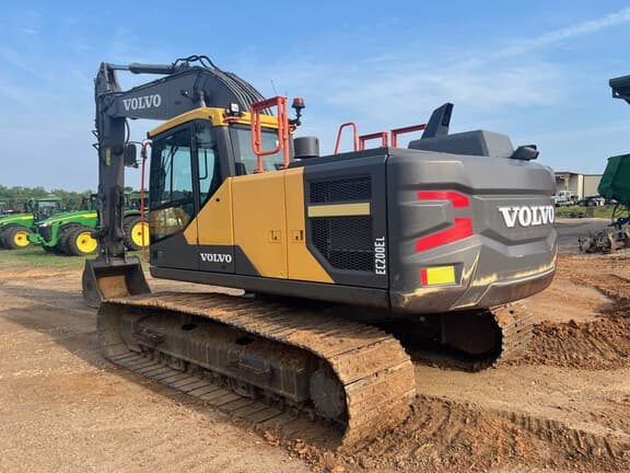 Image of Volvo EC200EL equipment image 1